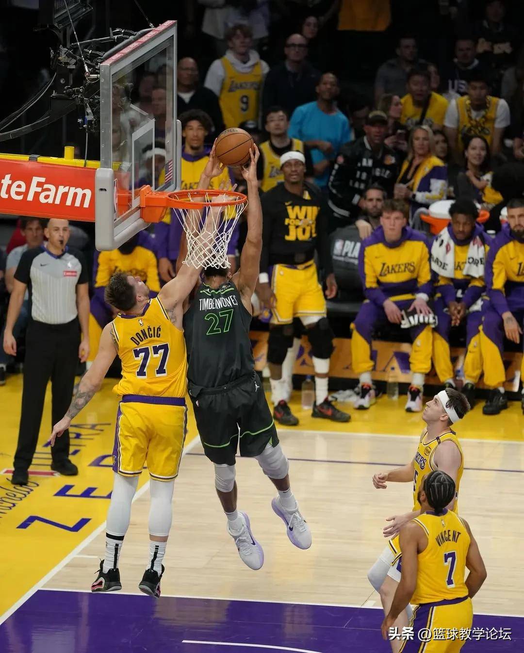 世俱杯分组-篮球锋线球员戈贝尔连续多场得分过