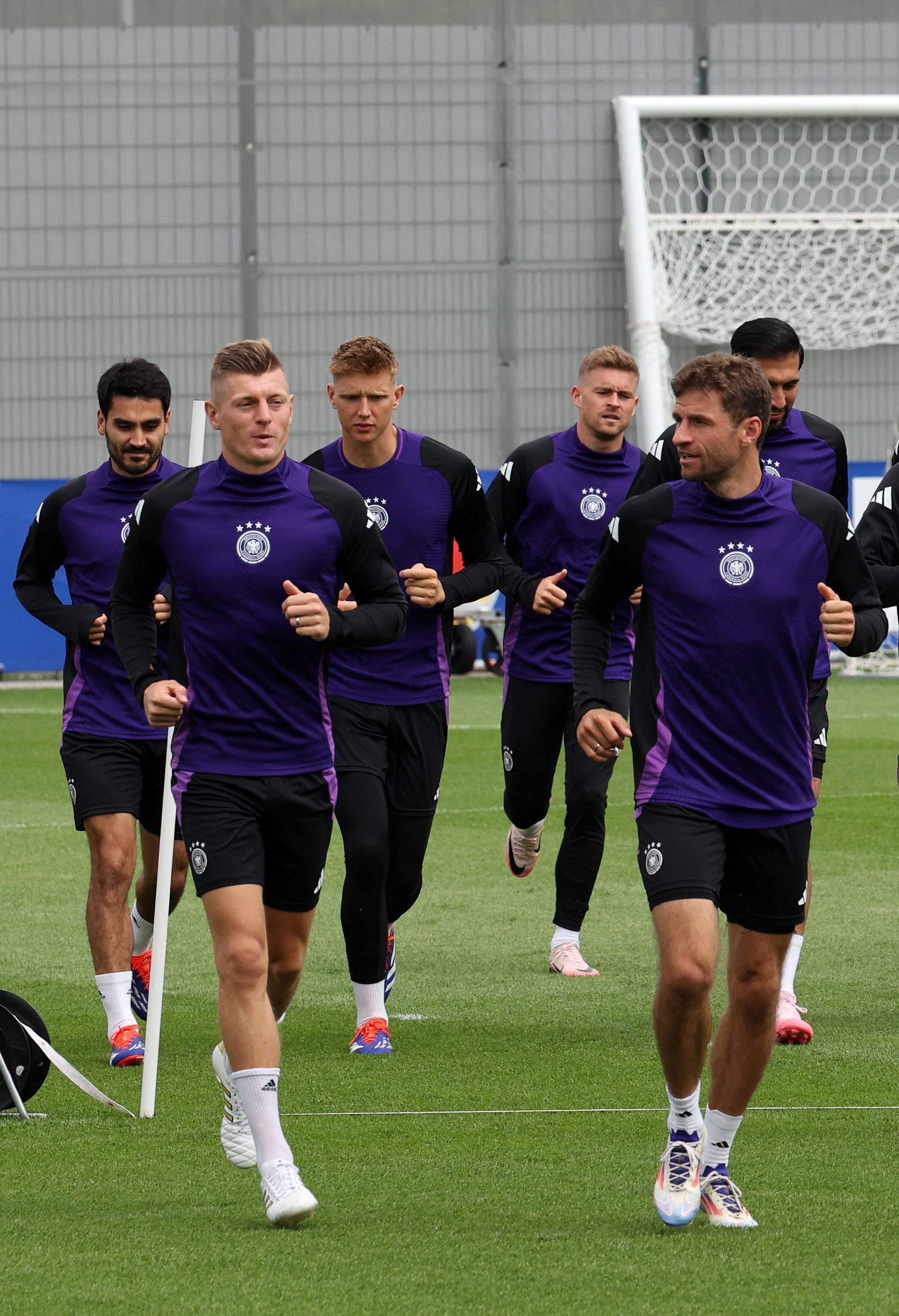 包含欧洲国家队备战友谊赛备付出努力的词条 包含欧洲国家队备战友谊赛备付出努力的词条