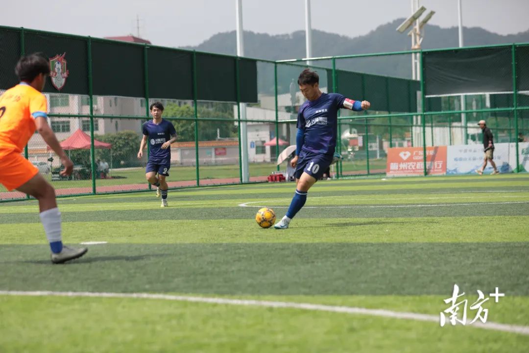 包含体育界关注焦点纷至沓来,赛事如何展开?的词条 包含体育界关注焦点纷至沓来,赛事如何展开?的词条