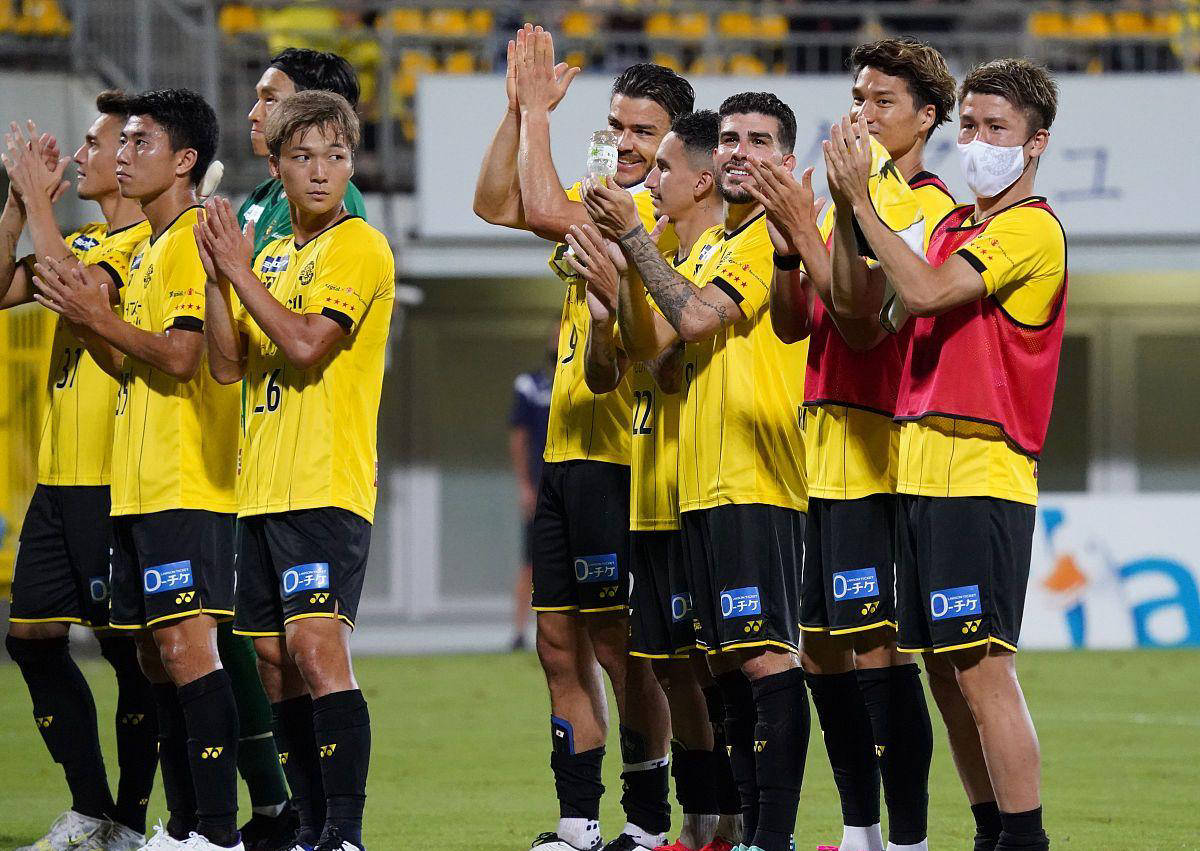 包含太阳神豪取胜利,球队状态火热的词条 包含太阳神豪取胜利,球队状态火热的词条