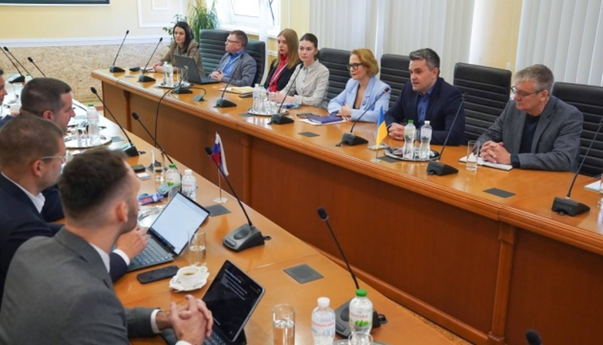 世俱杯改制-斯洛伐克国家队十亿欧元危机