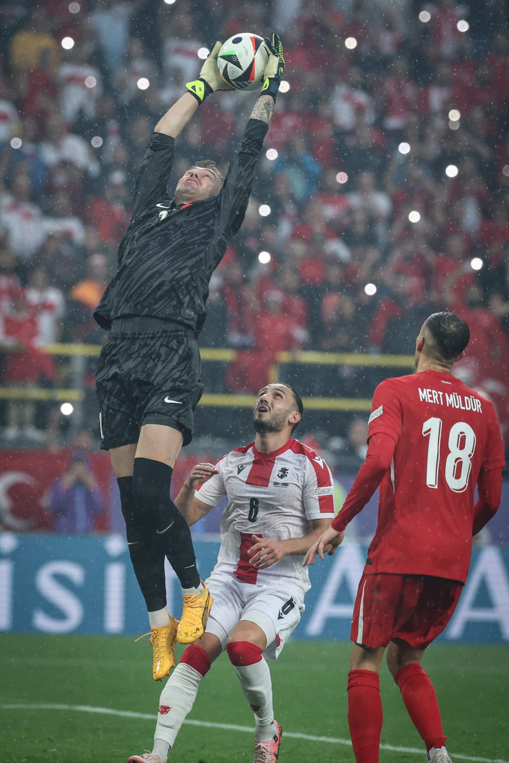 格鲁吉亚队取得胜利，预计将参加欧锦赛