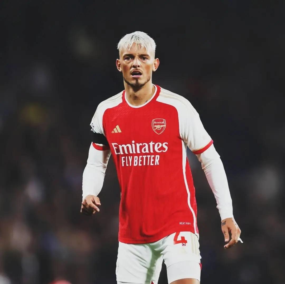 世俱杯分组-塞维利亚主场告捷，稳固前四位置