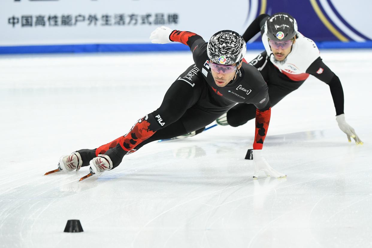 世俱杯改制-美国队以微弱优势获得短道速滑接力冠军