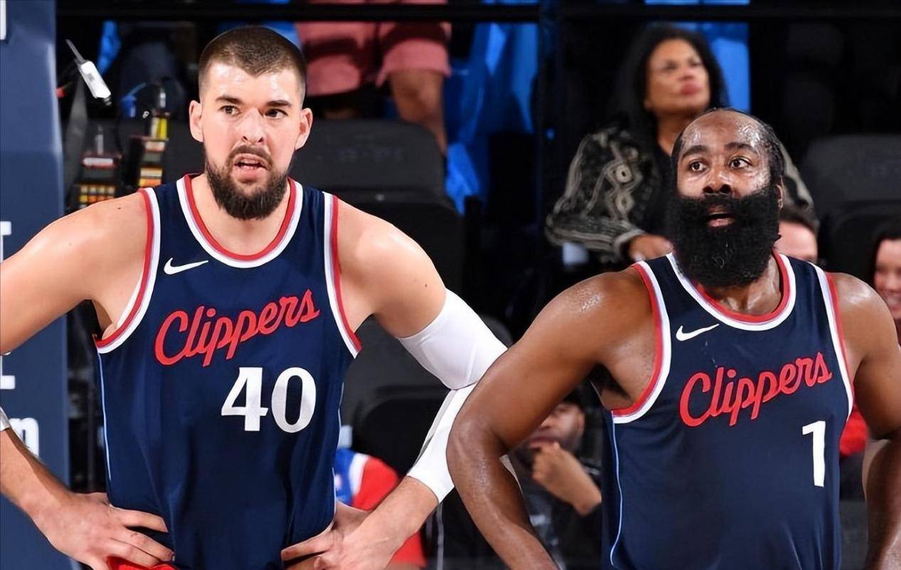 世俱杯参赛资格-快船新援夜郎自大，客场遭遇逆转悔恨