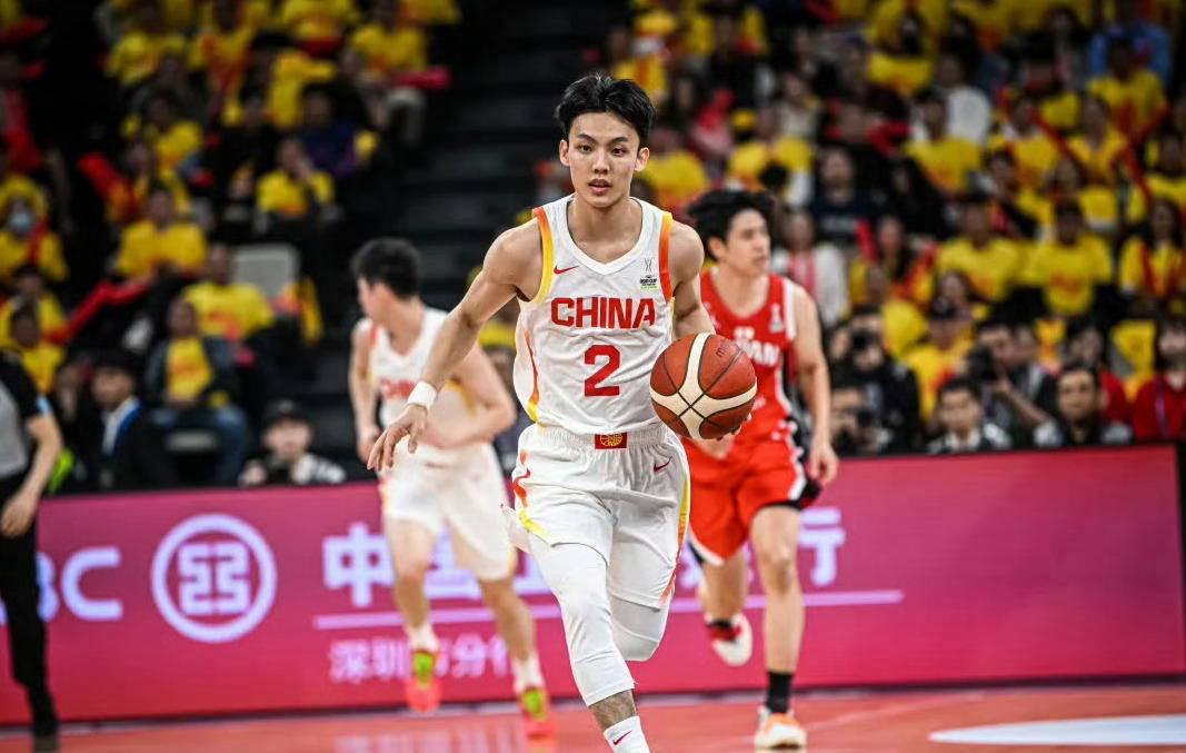 球员发挥出众，实力碾压对手