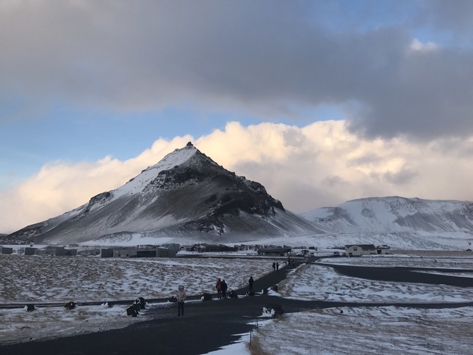 冰岛雪车选手表现亮眼，速度超快