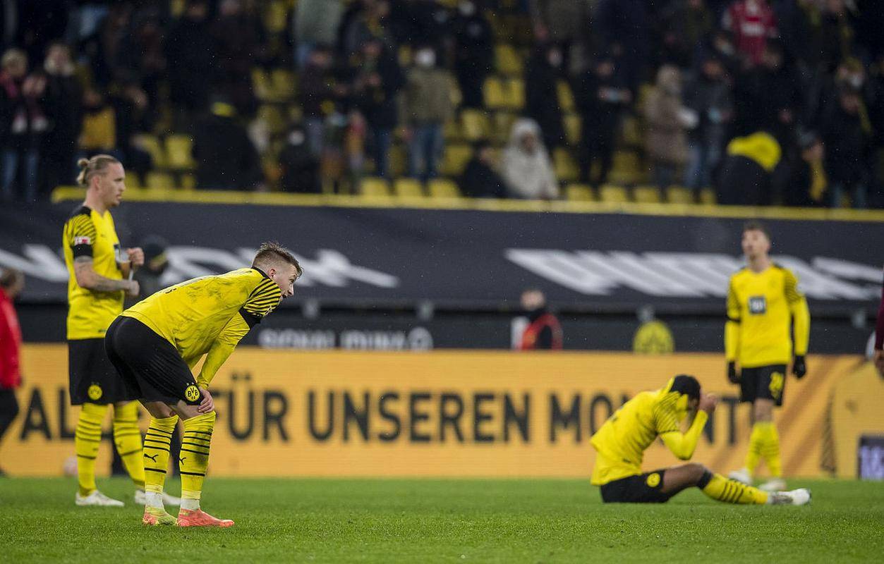 多特蒙德客场逆转取胜，豪取分