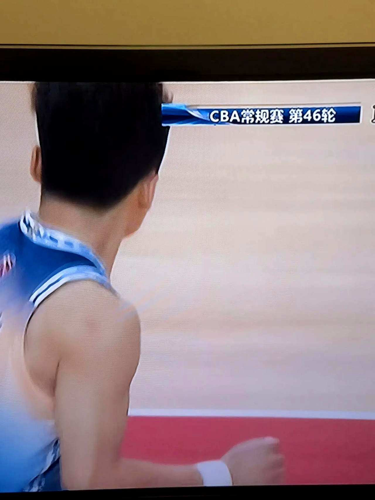 新疆队在场上展现出色，取得重要胜利的简单介绍