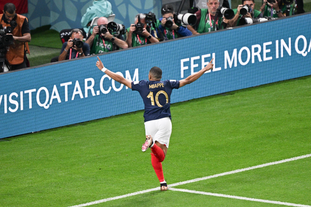 法国队备战世界杯,全队士气高昂国家队壮心豪言。的简单介绍 法国队备战世界杯,全队士气高昂国家队壮心豪言。的简单介绍