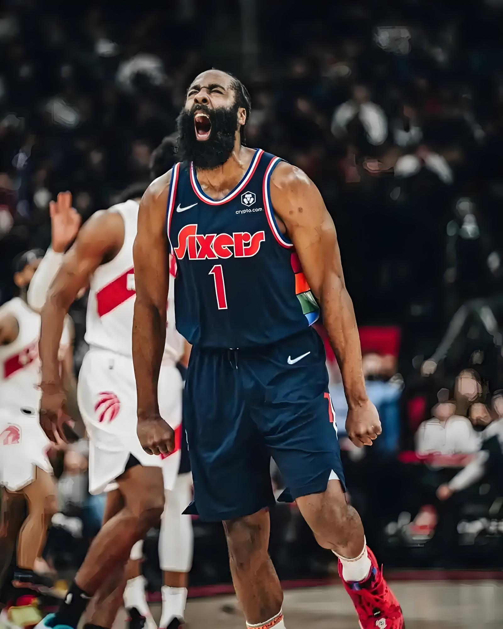 世俱杯分组-精彩绝伦的篮球战，球员表现令人惊艳！