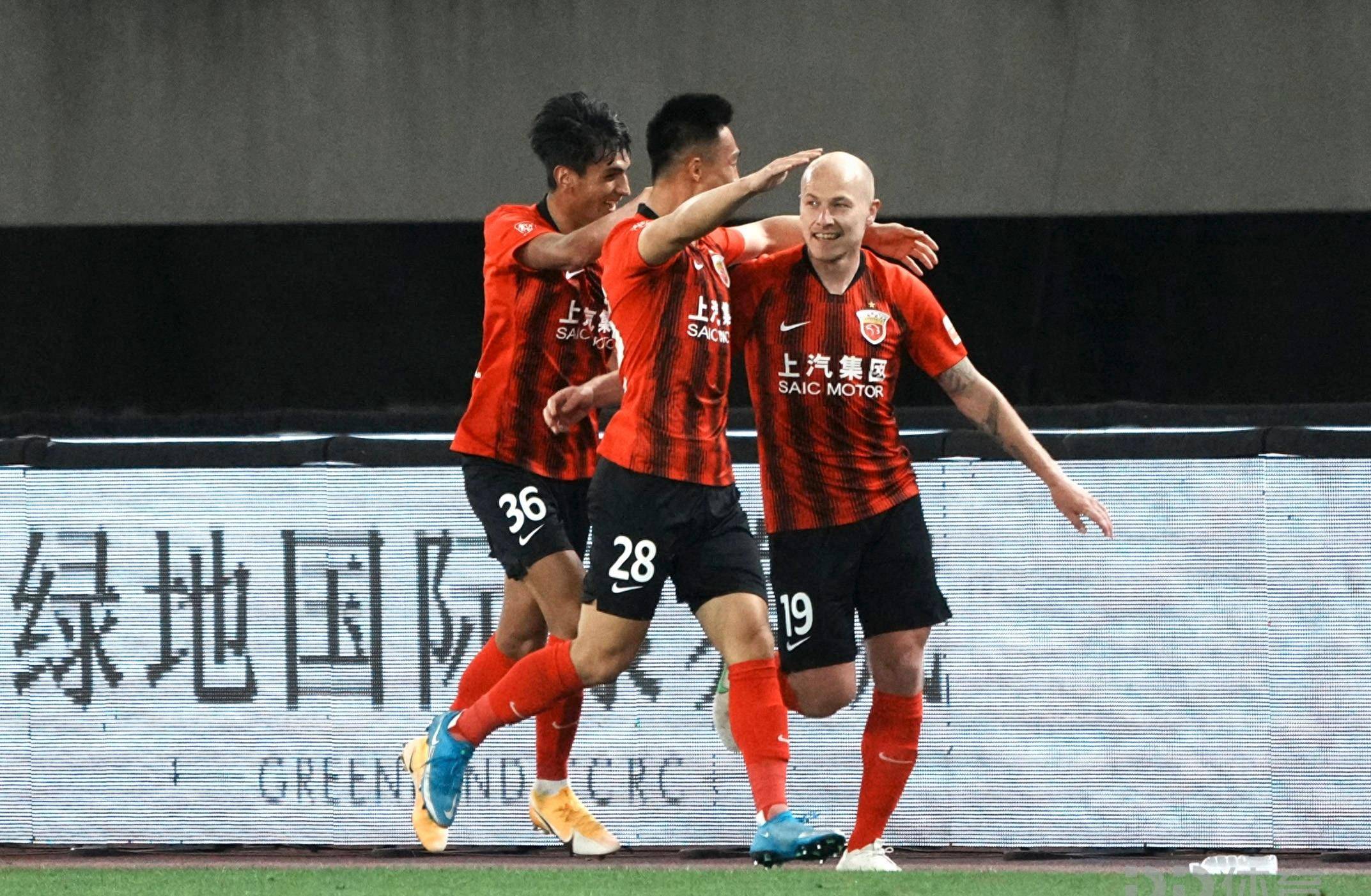 包含上海上港亚冠比赛备受瞩目,团队战斗力引关注的词条 包含上海上港亚冠比赛备受瞩目,团队战斗力引关注的词条