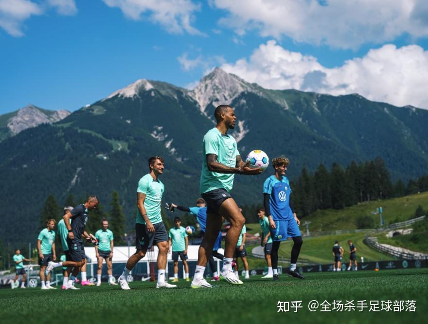 关于沃尔夫斯堡战胜对手,冲击德国足球联赛前列的信息 关于沃尔夫斯堡战胜对手,冲击德国足球联赛前列的信息