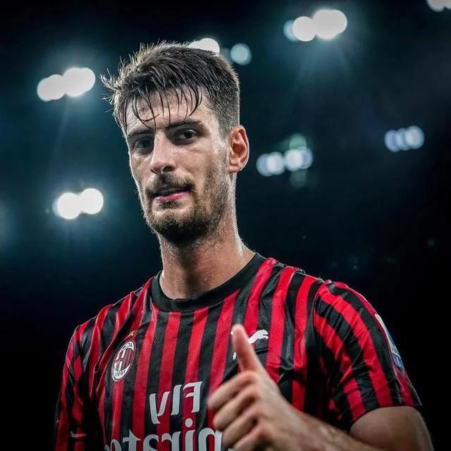 世俱杯时间-AC米兰青训培养出新天才,球迷期待未来