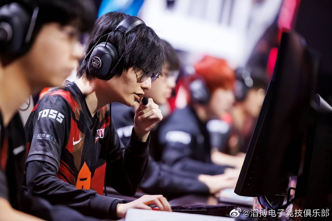 DK力克FNC,Clid线上压制力十足鏖战多局小组赛,让粉丝疯狂欢呼的简单介绍 DK力克FNC,Clid线上压制力十足鏖战多局小组赛,让粉丝疯狂欢呼的简单介绍