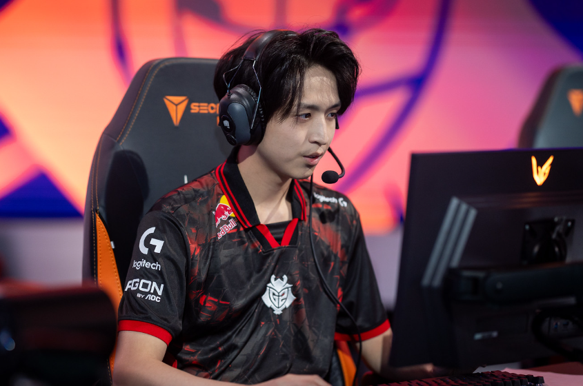 G2绝杀T1，Hanssama操刀奇招英雄翻盘宿敌对决入围赛，让粉丝疯狂欢呼