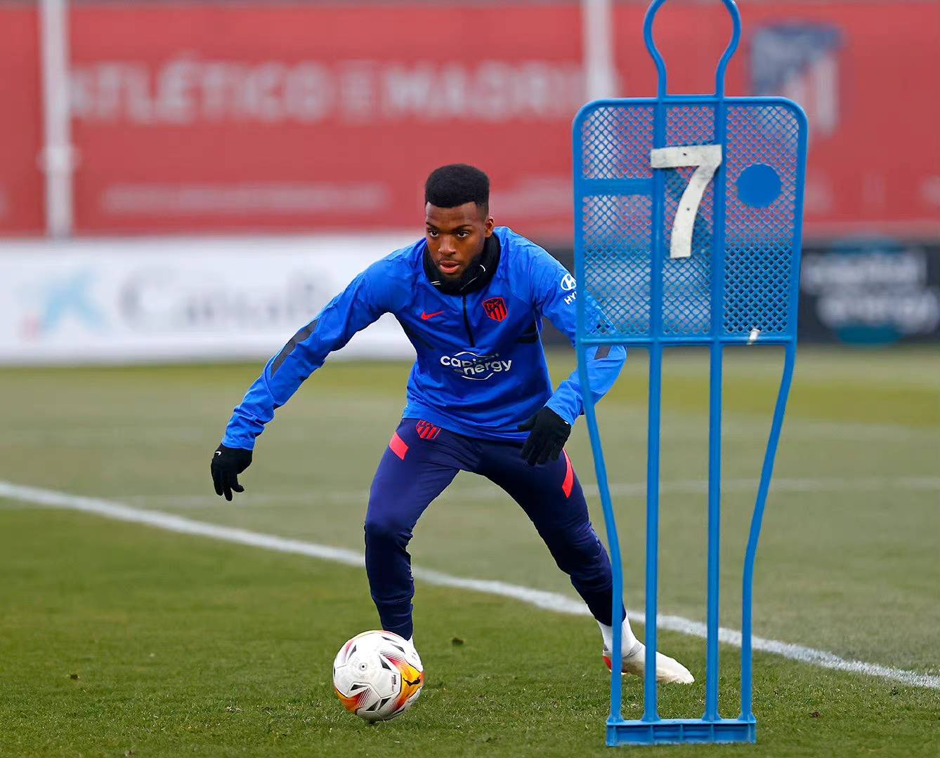 关于格拉纳达遭遇连败，保级艰难的信息