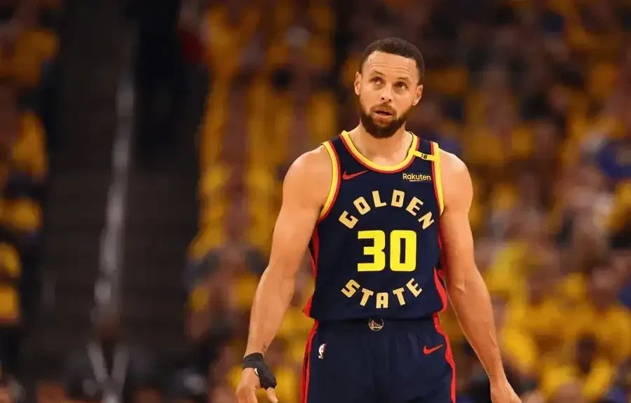 火箭客场擒湖人，将系列赛拖入抢七