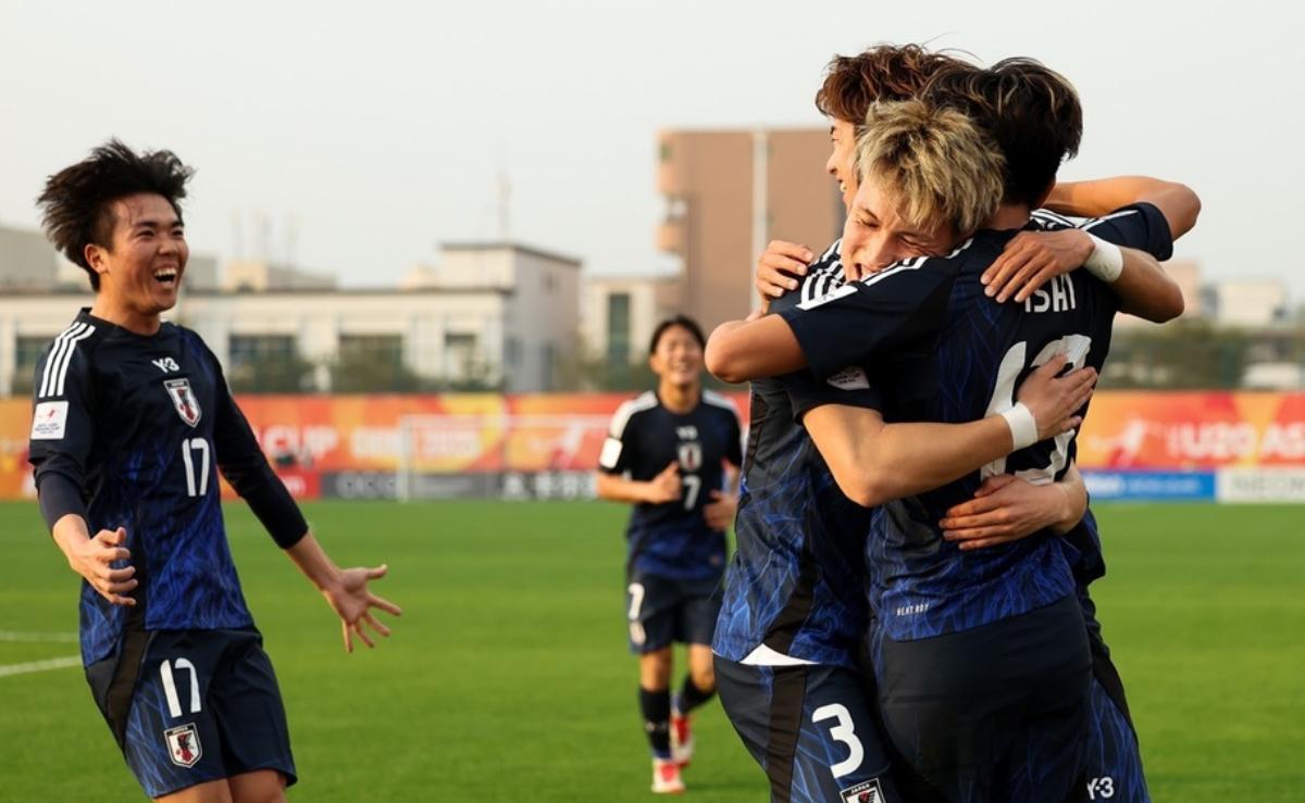 韩国球队赛场连克，成功晋级