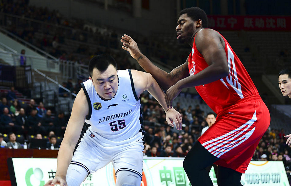 世俱杯-青岛队逆转深圳队,拉文扛起全队