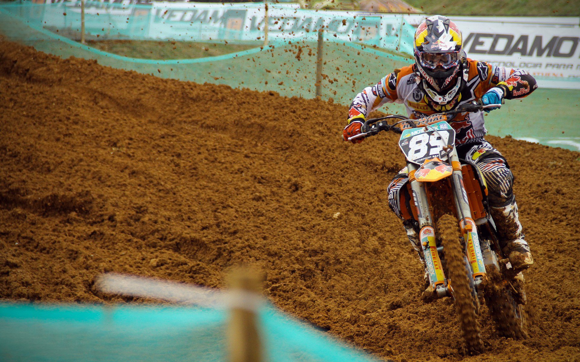 鹈鹕展翅，节奏为网，新疆队的掌控艺术与克莱的致命杀伤